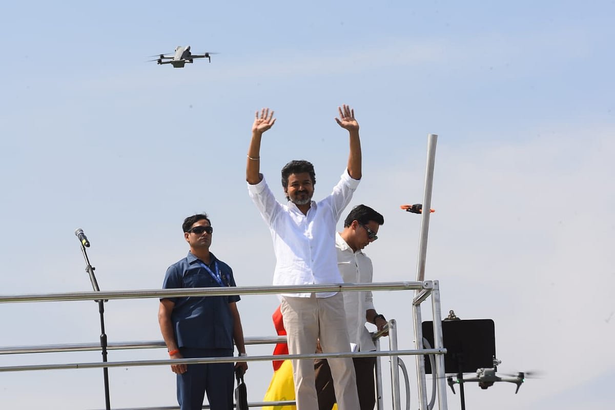 ஈரோடு கூட்டம்: விஜய்