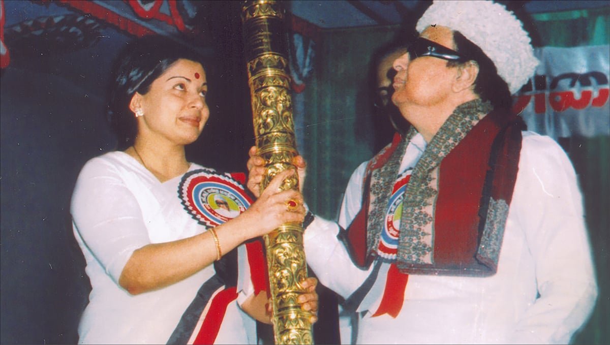 ஜெயலலிதா, எம்.ஜி.ஆர்