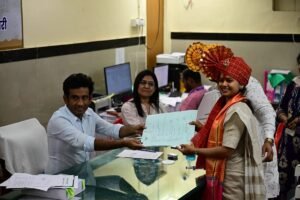 Who will govern Mumbai, India’s wealthy metropolitan city? A multi-cornered contest with 2,516 candidates!
