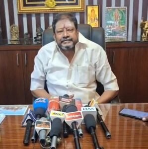 “They asked to remove Jayalalithaa’s picture; because of that” – Kunnam Ramachandran withdrawing from politics