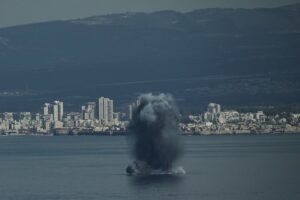 US Israel War on Iran: America joins hands with Israel – War clouds surround Iran; What is the reason?