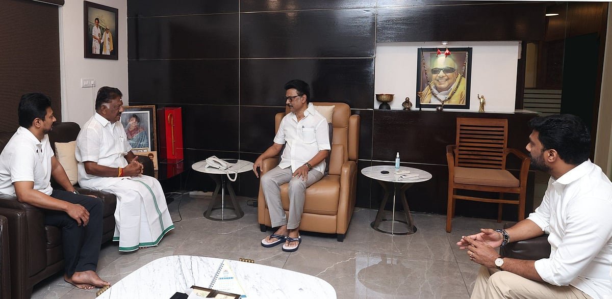 பன்னீர் செல்வம் - ஸ்டாலின்