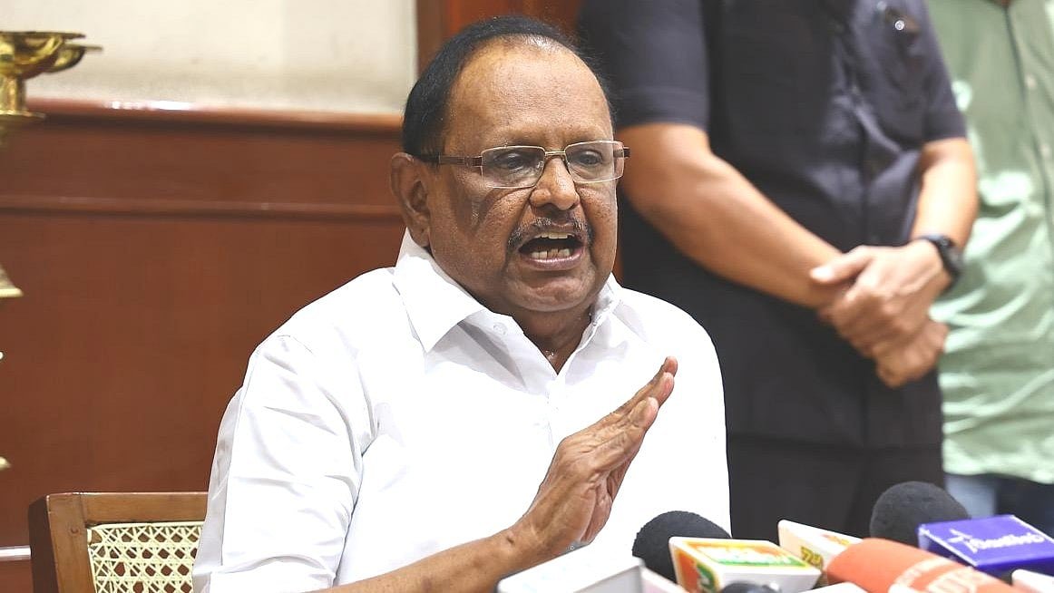 அமைச்சர் ரகுபதி