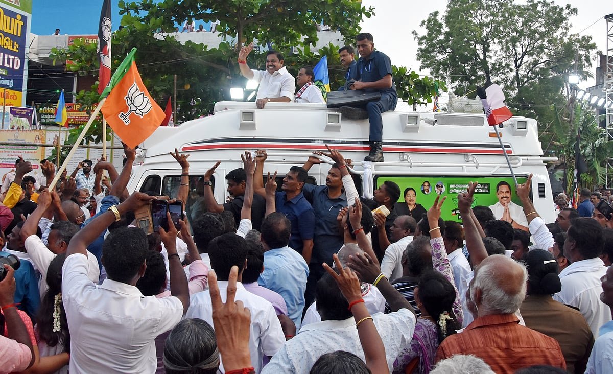 ஆரல்வாய்மொழியில் பிரசாரம் மேற்கொண்ட எடப்பாடி பழனிச்சாமி