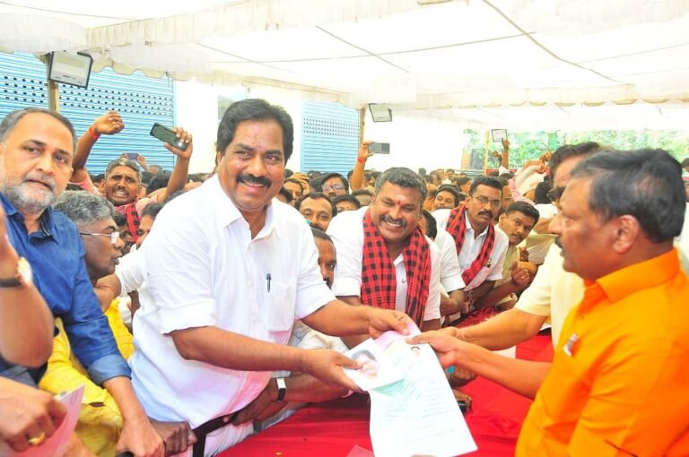 DMK: Ministers gathered at the Secretariat on the full moon day; traffic congestion on Anna Salai!