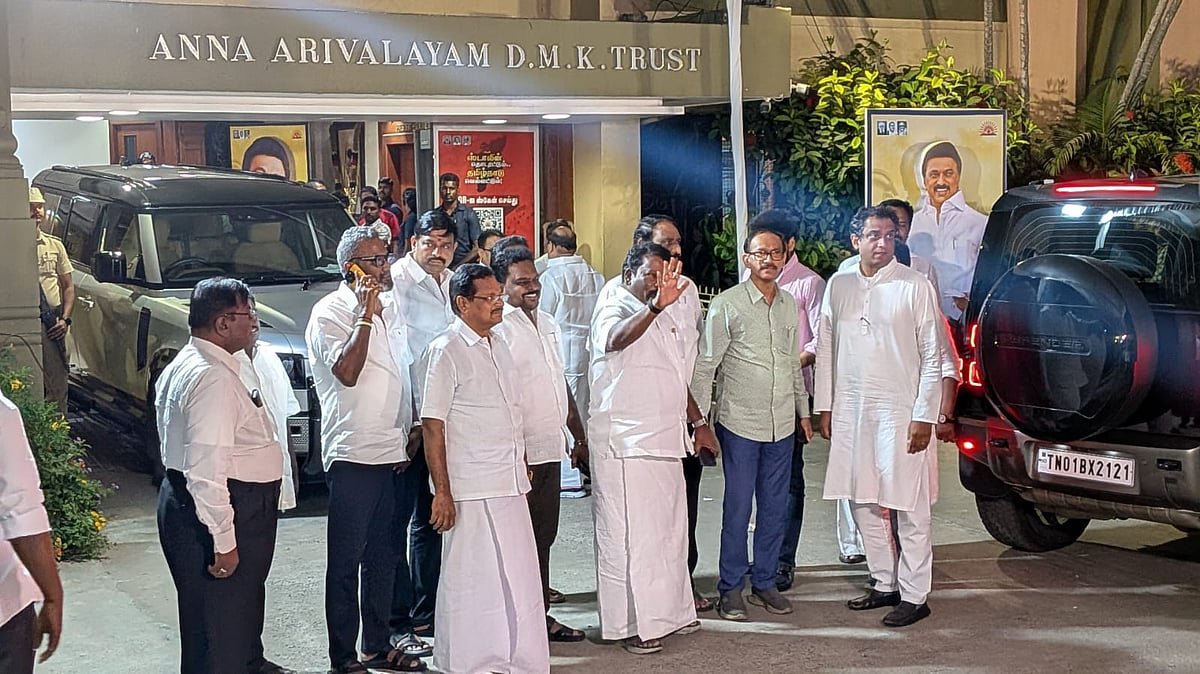 செல்வப்பெருந்தகை - கிரிஷ் சோடங்கர்