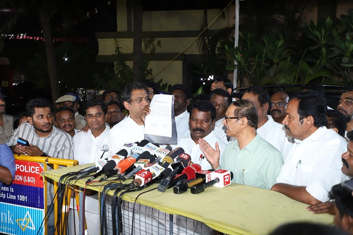 செல்வப்பெருந்தகை - கிரிஷ் சோடங்கர்