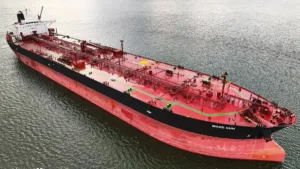 இந்திய நோக்கி வரும் கப்பல்கள்