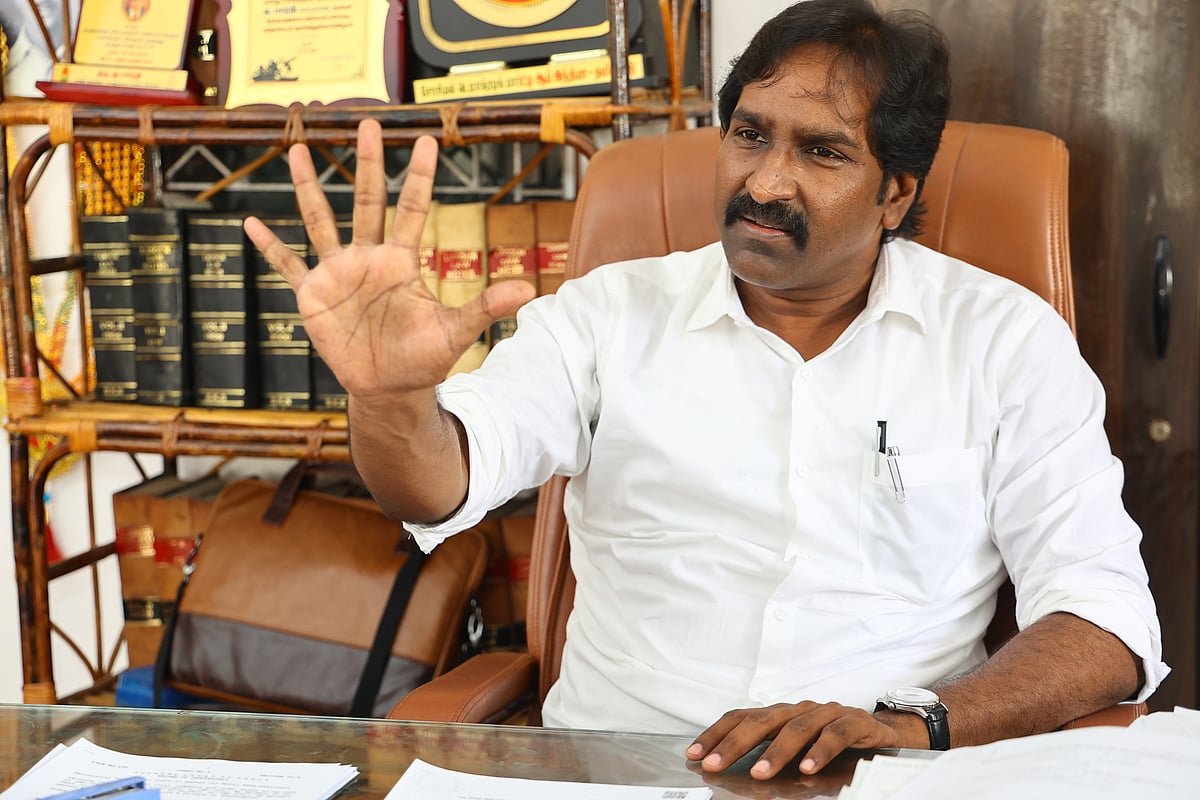 உழைப்போர் உரிமை இயக்கத்தின் தலைவர் கு.பாரதி