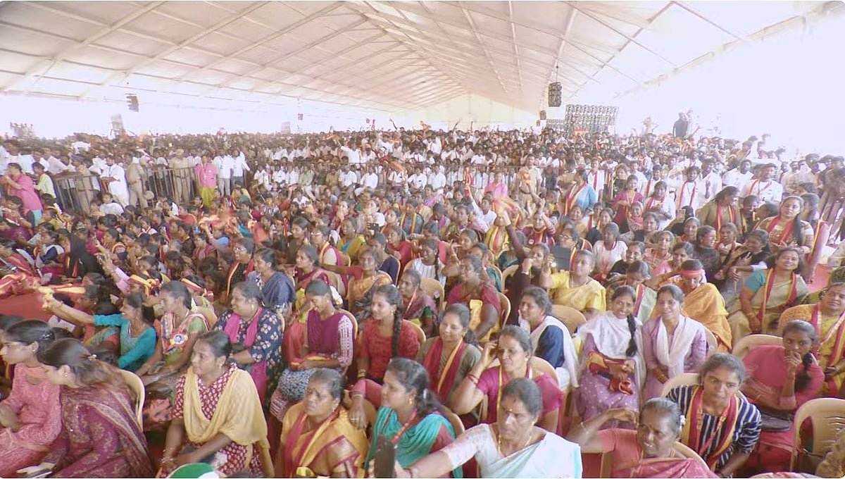 தஞ்சை தவெக நிர்வாகிகள் கூட்டம்