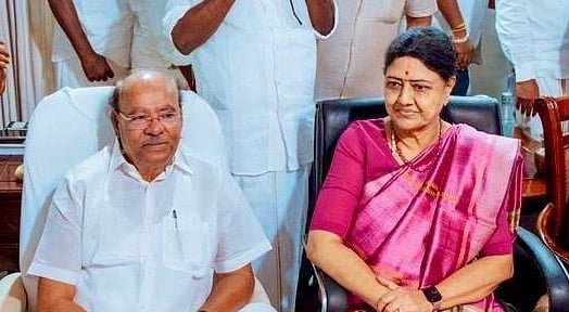 ராமதாஸ் - சசிகலா