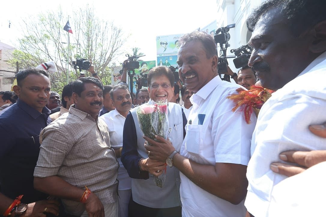 சென்னையில் பியூஸ் கோயல்...