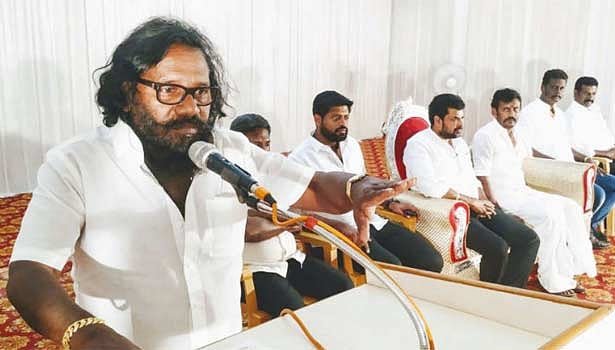 கருணாஸ்