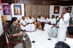 `AIADMK candidates’ plus-minus file; alliance talks with Vijay – Will Sasikala’s plan succeed?’