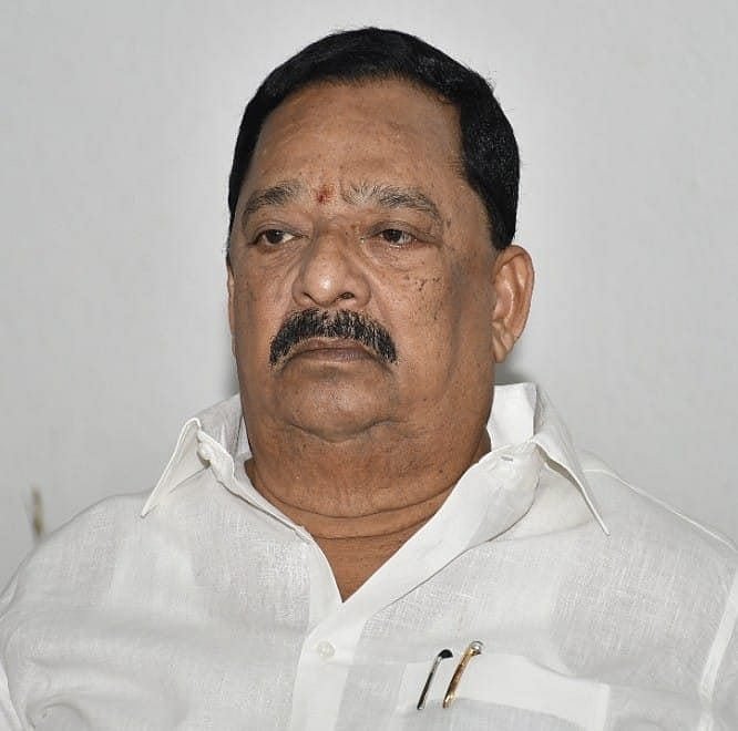 அமைச்சர் காந்தி