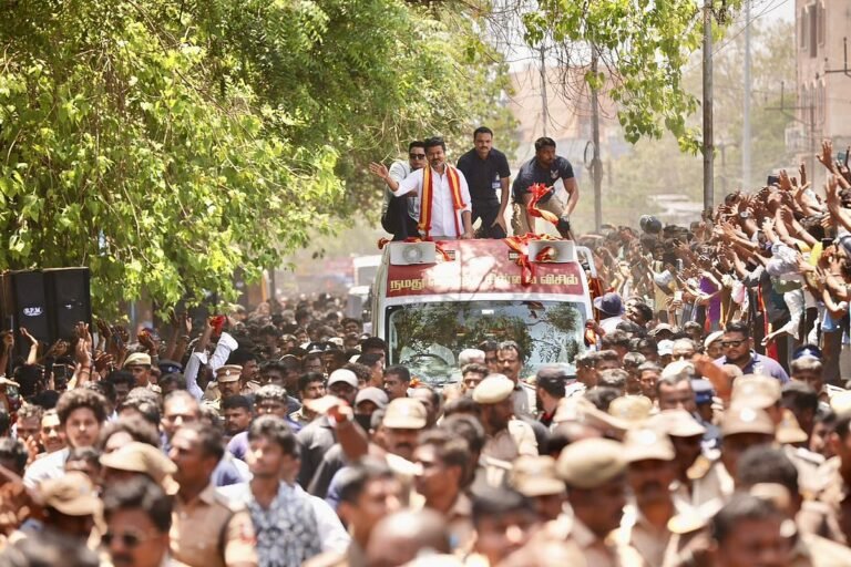 Karaikudi: 4-hour ‘road show’ – Vijay passed by without speaking; disappointed supporters! – What happened?