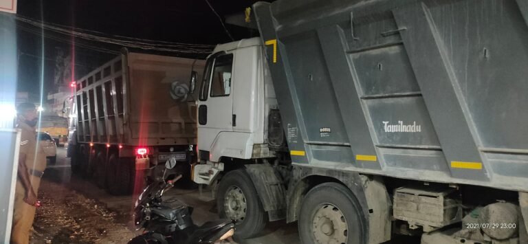 Kumari: Lives lost due to accidents; mineral trucks prohibited from passing until the four-way road work is completed.