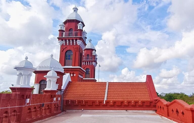 Pudukkottai: 140-year-old courthouse restored according to traditional methods! | Photo Album