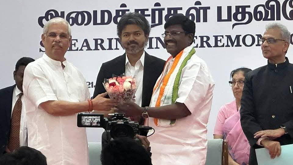 உயர் கல்வித்துறை காங்கிரஸ் அமைச்சர் பி.விஸ்வநாதன்