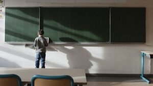 School or sexual hell? – The cries of school children shaking France! | What is happening?