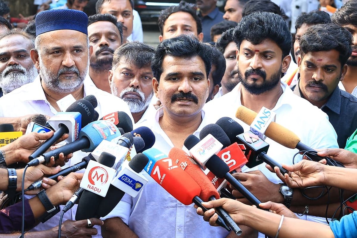 தவெக அமைச்சர் நிர்மல் குமார்