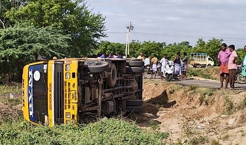10 students injured when school van overturned