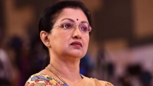 Actress Gautami announces that she is leaving AIADMK