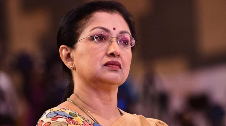 Actress Gautami announces that she is leaving AIADMK