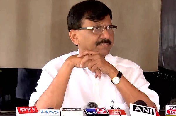Maharashtra MPs paid an advance of Rs. 15 crore to switch parties:
Sanjay Raut’s allegation