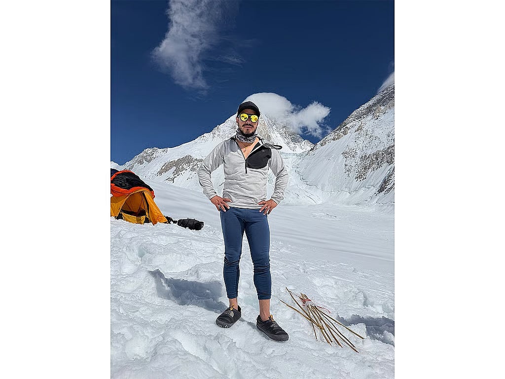 Avalanche in Pakistan: 10 people missing, led by a famous Nepalese mountaineer