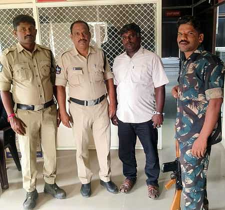 Red sandalwood smuggling: 5 years in prison and a fine of Rs. 6 lakh for a Tamil Nadu resident