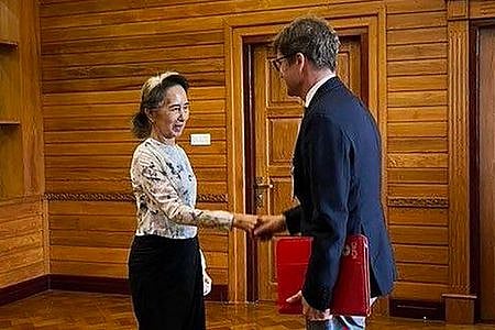 Myanmar's Aung San Suu Kyi meets with Red Cross representative
