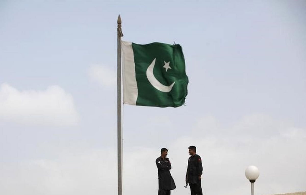 Occupying Kashmir protesters are 'patriots' – Pakistan's ruling party changes its stance
