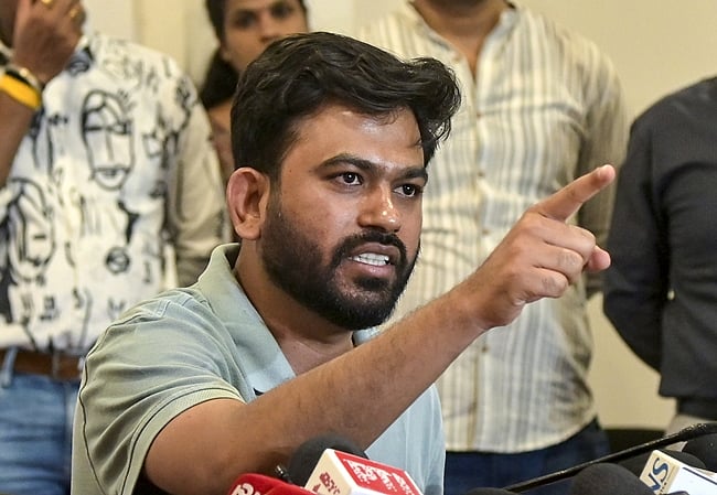 Nowadays, the government itself decides the voters: BJP