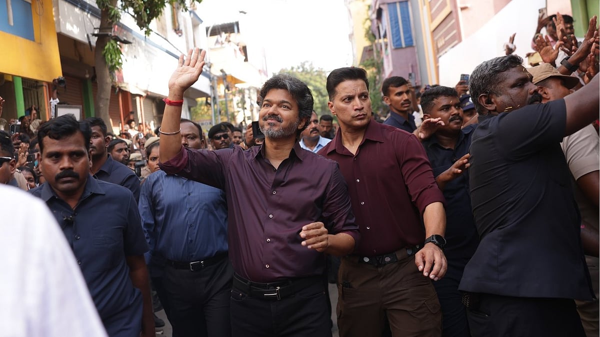 Is the Chief Minister Vijay’s bodyguard a government post?