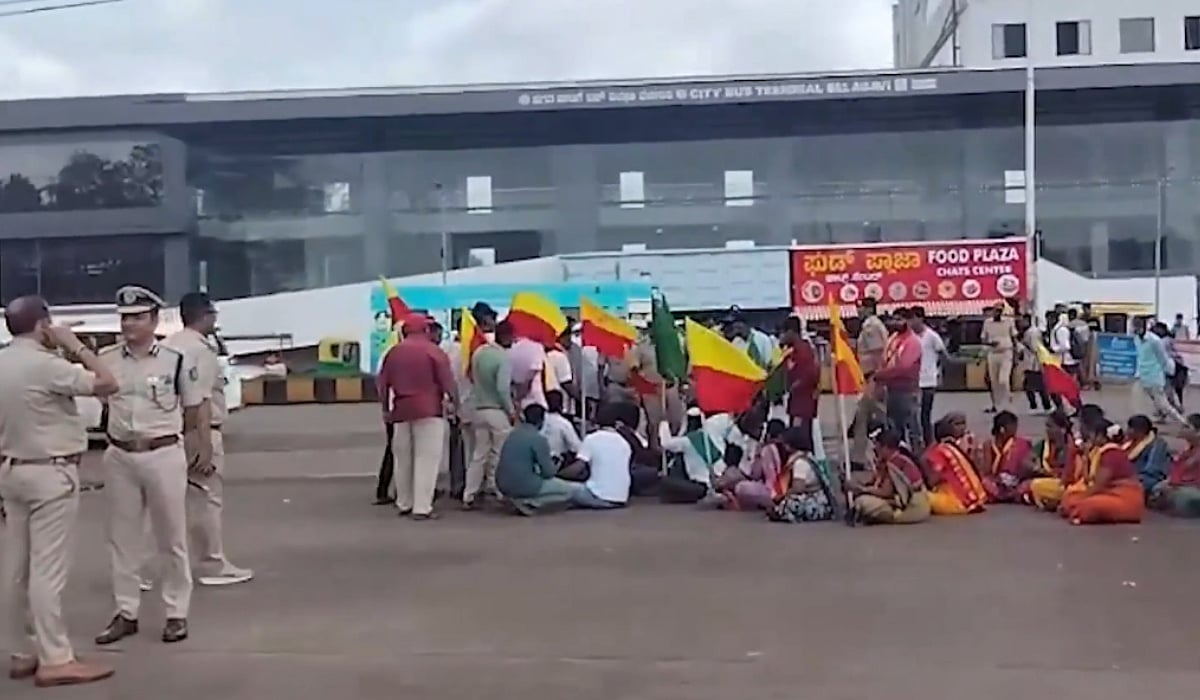 There is no support for the bandh protest held in Karnataka condemning Tamil Nadu.