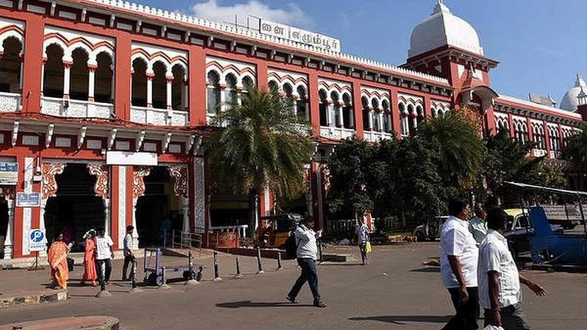 Footbridge work intensifies at Egmore railway station: closure up to the fifth platform