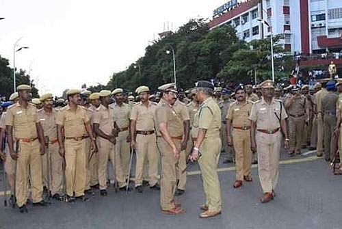 Police deployed around Udhayanidhi Stalin's house!