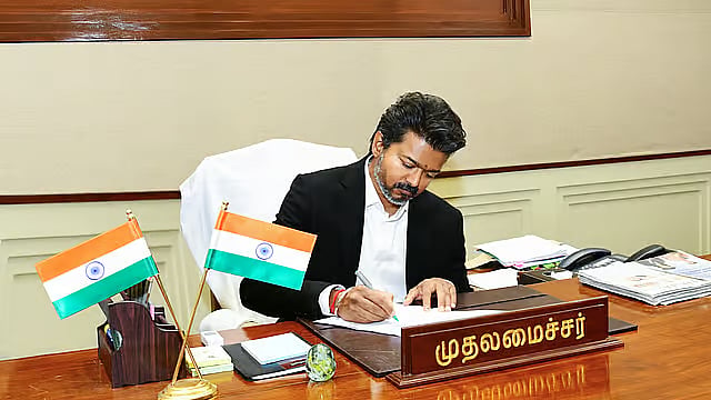 Intensive measures to prevent dengue fever: Chief Minister Vijay orders