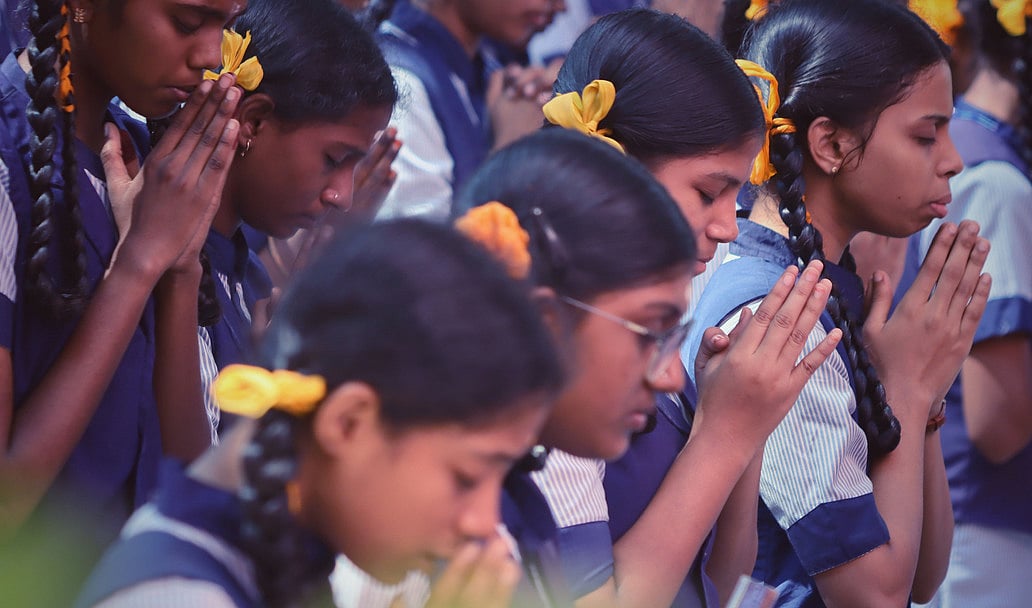 Breakfast in government schools: after teachers’ inspection order to distribute to students