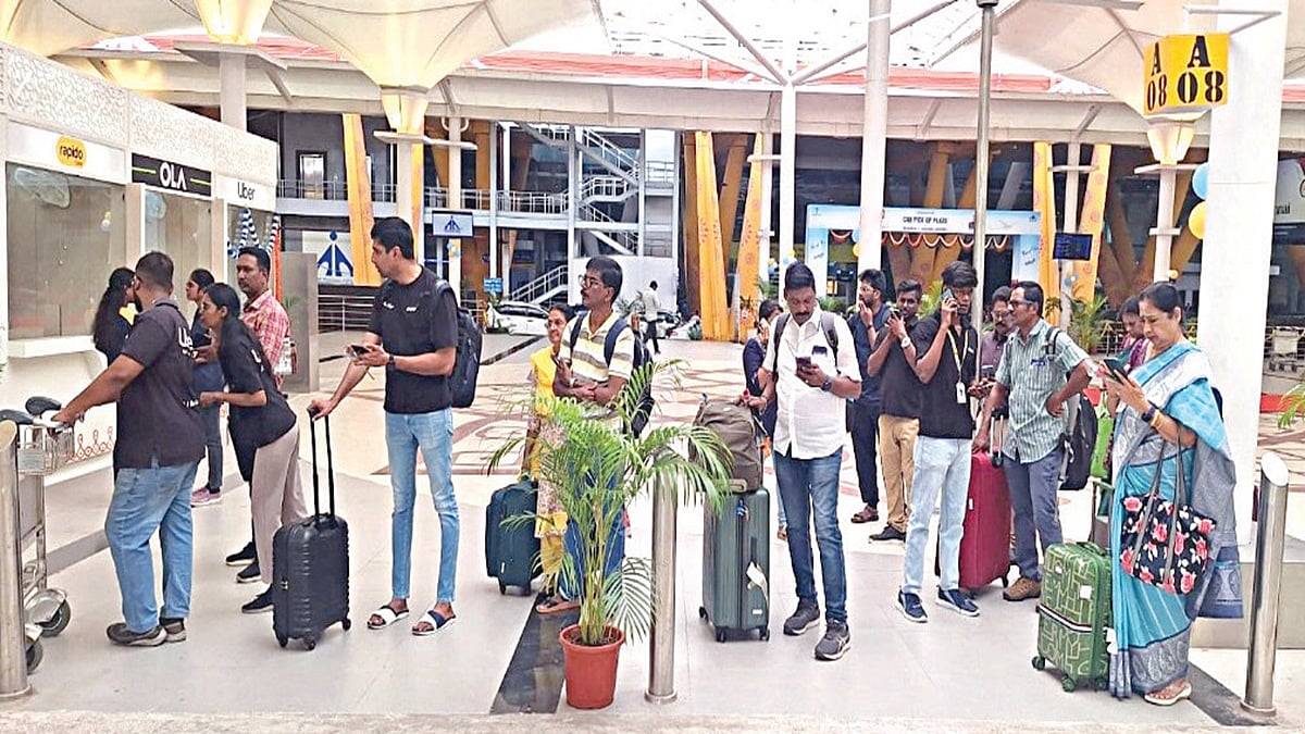 Pickup Point Plaza set up at a cost of Rs. 23 crore for passenger convenience at Chennai Airport परिसर