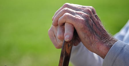 4 signs that appear within 24 hours before death!