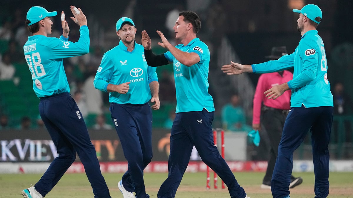 Tri-nation ODI series: England beat Sri Lanka to claim a consolation victory!