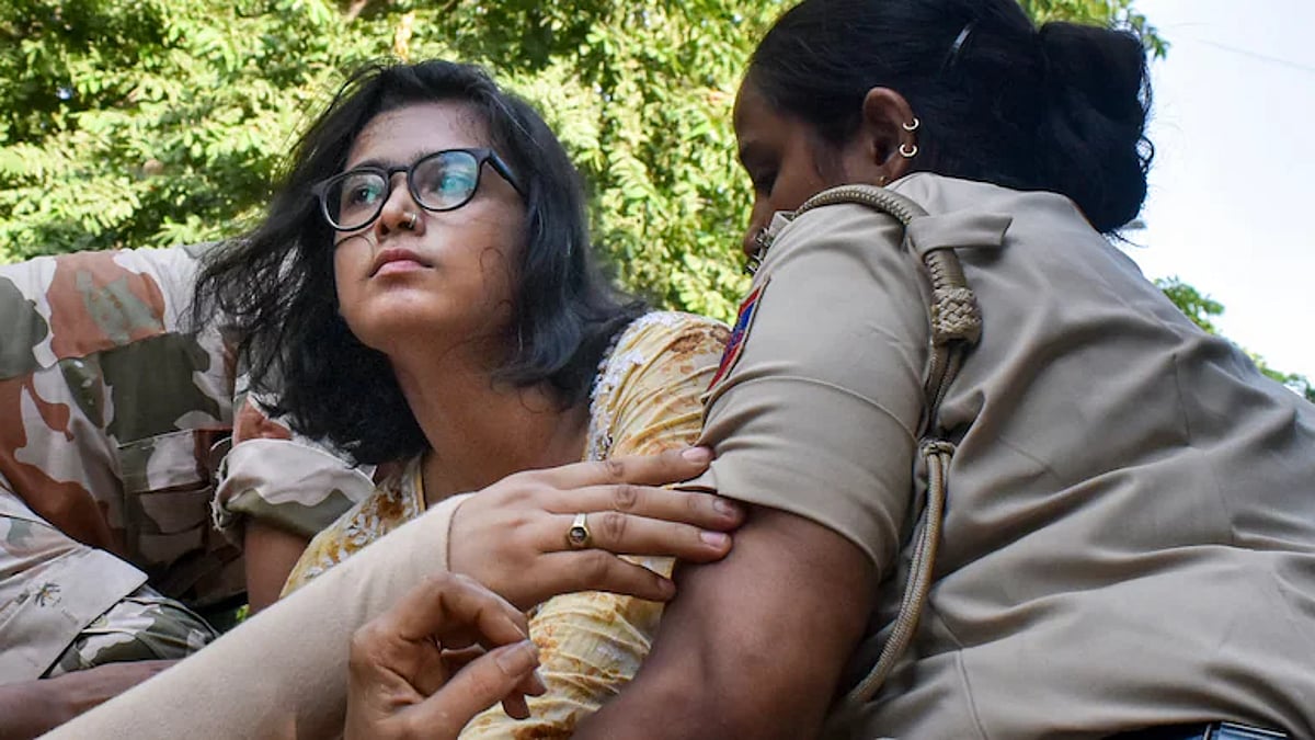 ‘Is this how dignity is to be undermined?’ - Netizens voice support for Neha Bora
