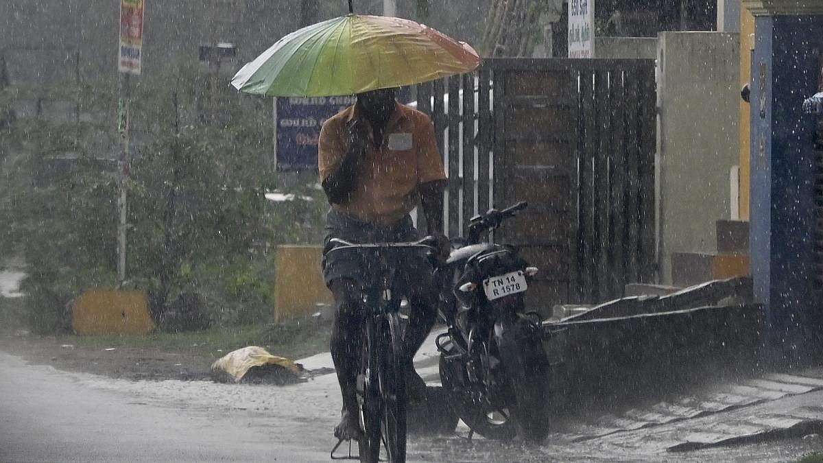 Heavy rain is likely today in 6 districts