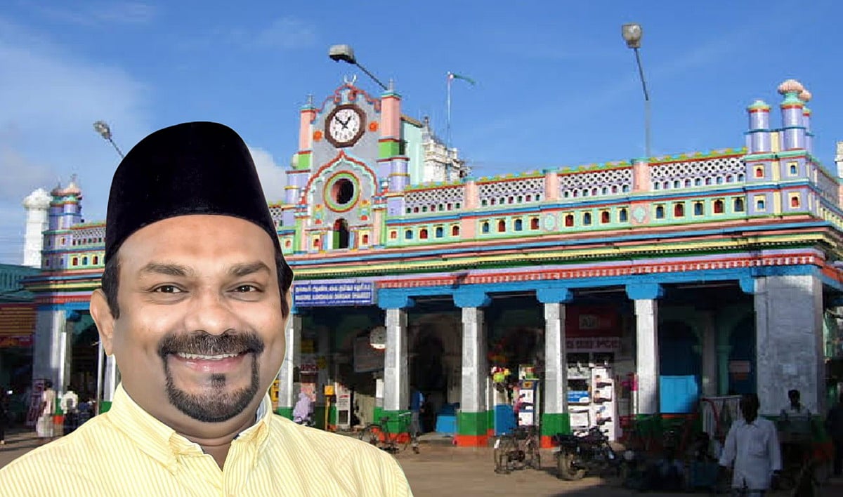 Did the Nagore Dargah decide to boycott the sandalwood logs provided by the government because of Minister Shajahan’s intervention?