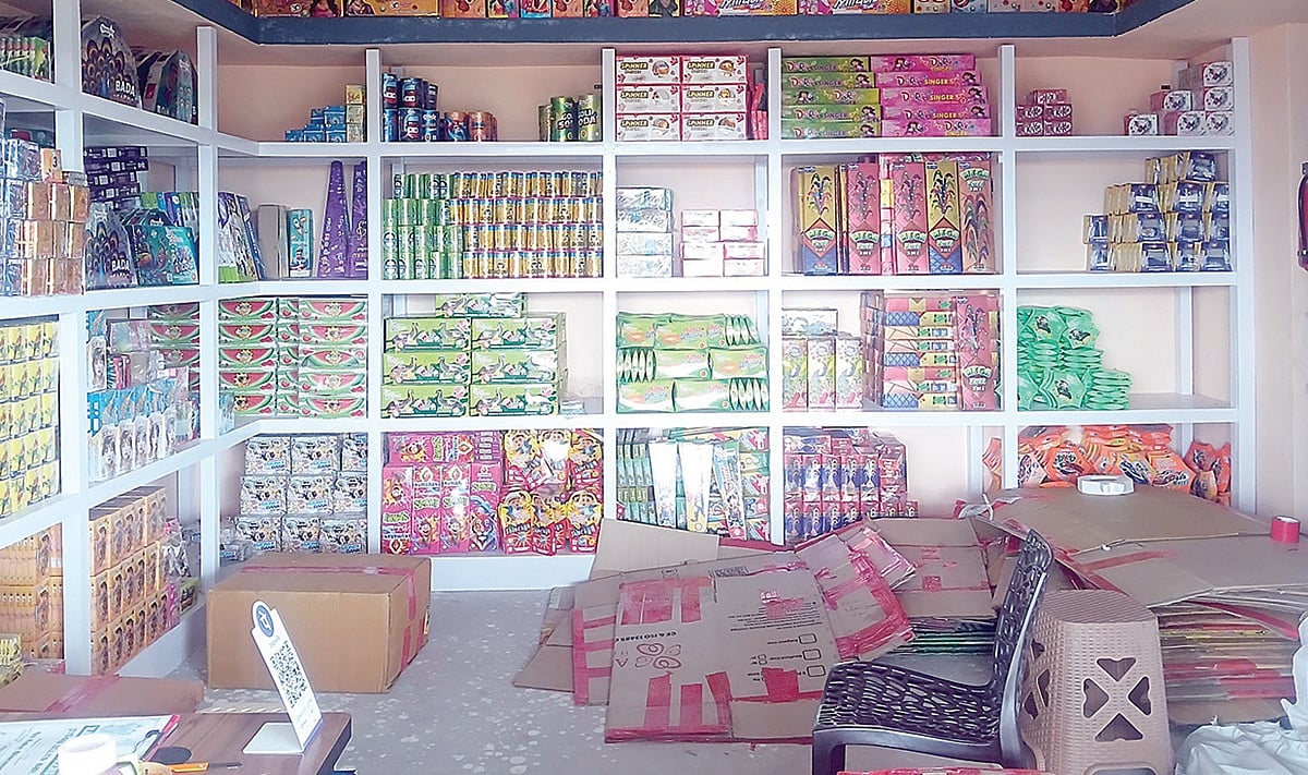 Firecracker shops in Sivakasi left deserted by online sales – sellers worried