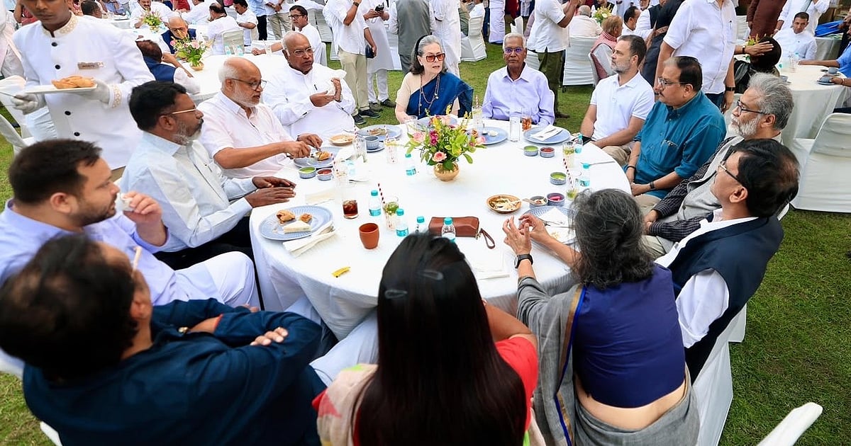 "These are times when Modi and Shah are afraid" – Rahul Gandhi at a tea party with INDIA alliance leaders!